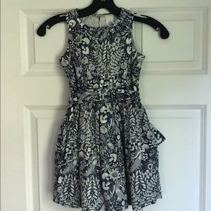 Girls 5 Crewcuts blue/white floral pattern dress